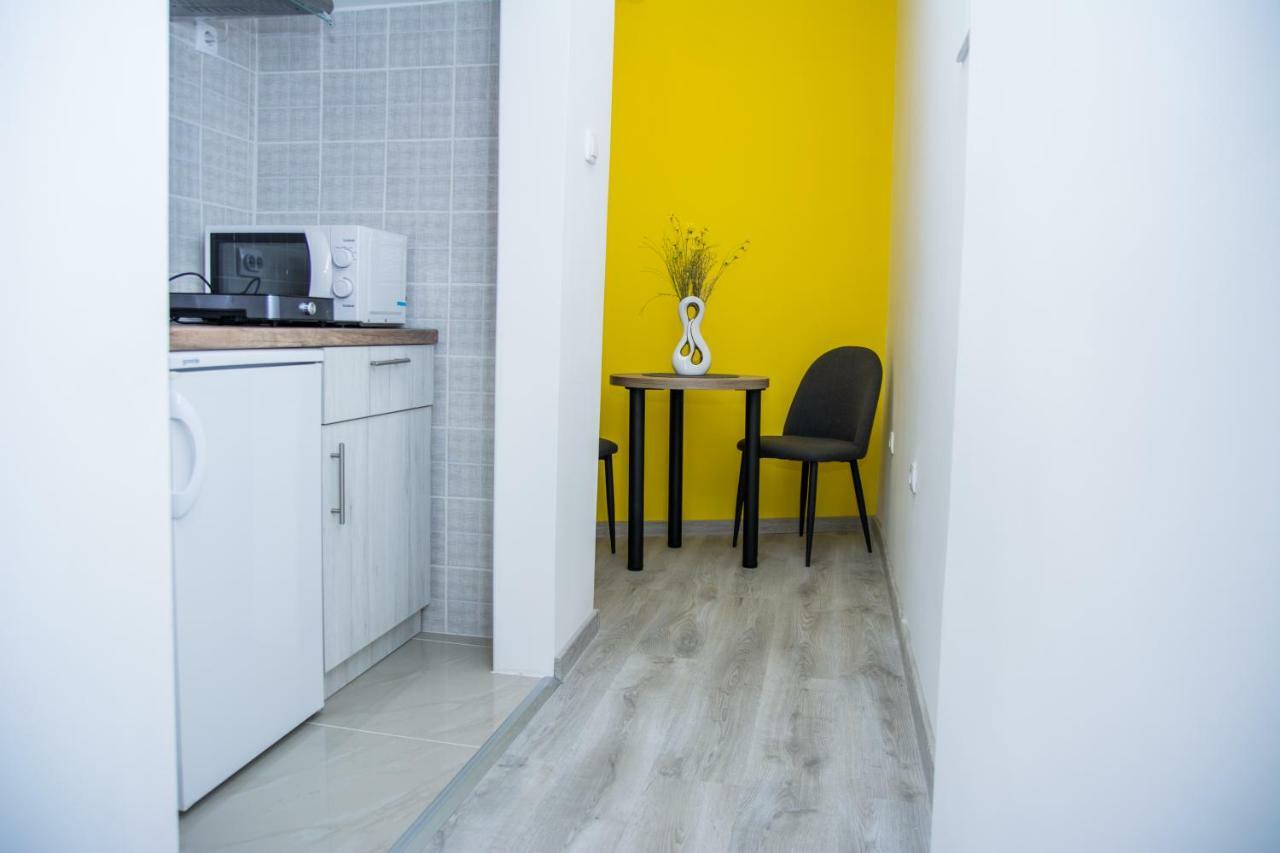 Apartment Studio Teo - Near Everywhere You Want To Be Суботица Екстериор снимка